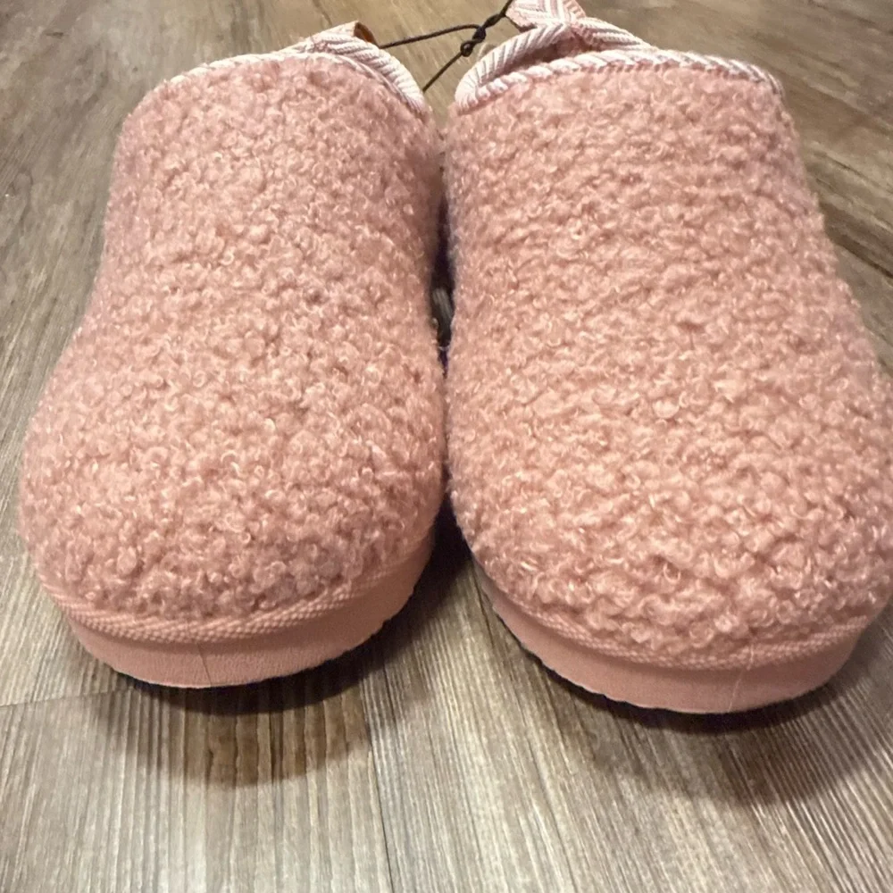 PAWZ Kids Teddy Fleece Slippers | Soft Pink | Women’s Size 11/12 | Cozy